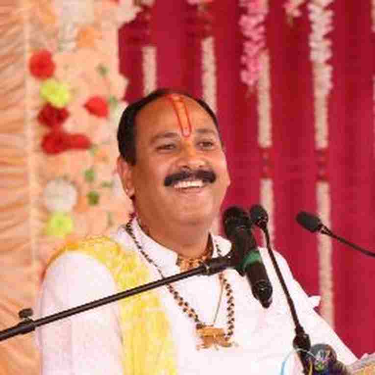 पंडित प्रदीप मिश्रा जी